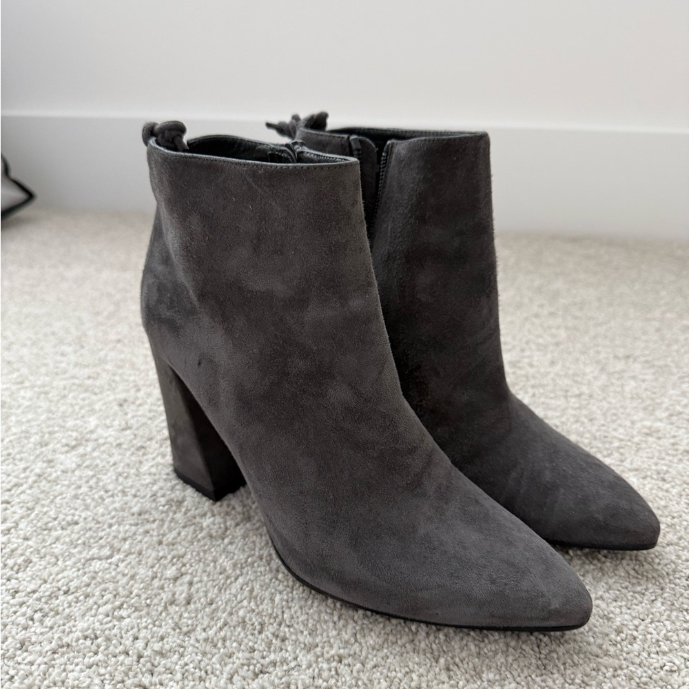 Stuart Weitzman Charcoal Heeled Boots